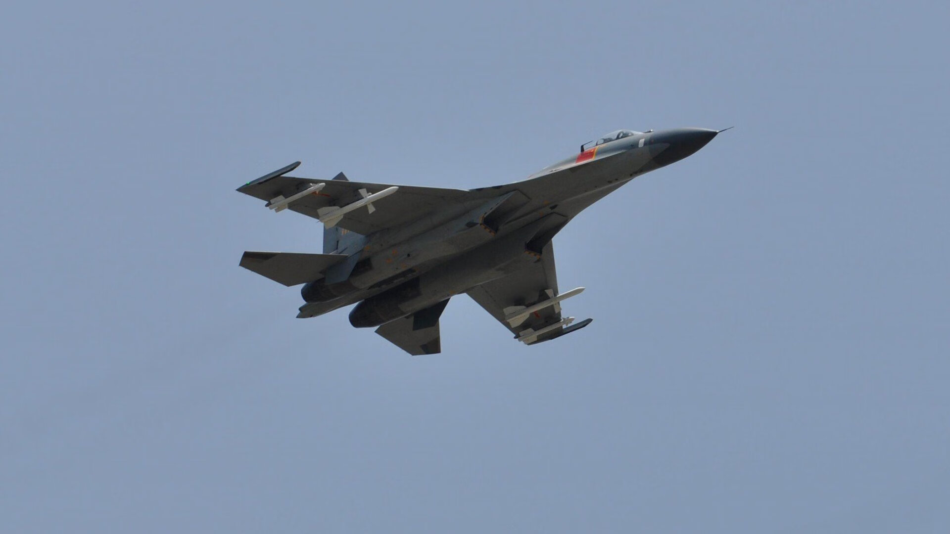 球队内部管理结构调整激发更多潜力,球队管理工作人员